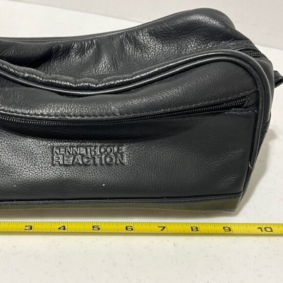Black Faux Leather Kenneth Cole Reaction Men's Toiletry Zip Bag 9"x4"x4.5" - Picture 13 of 15